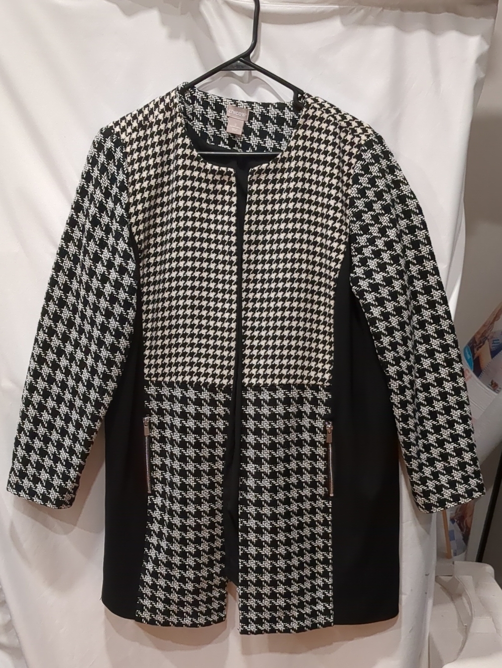 Chico's Black & White Houndstooth Open-Front Blazer Size L (2)